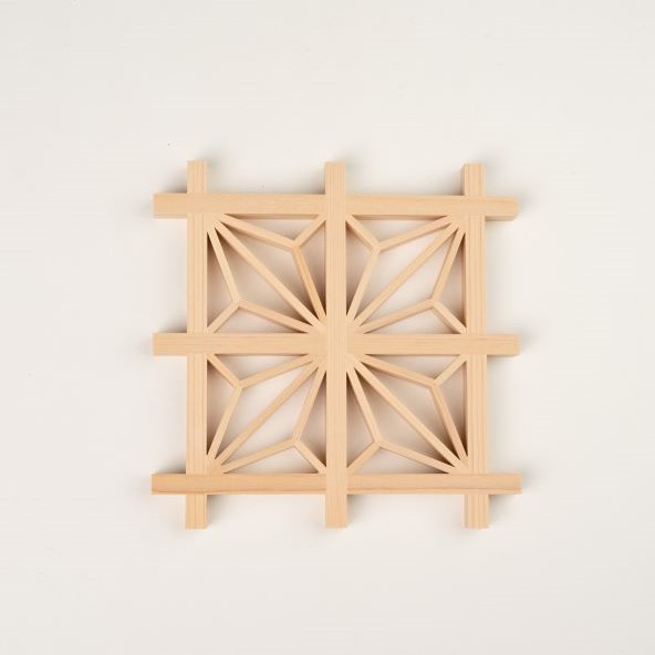 Kumiko Woodcraft Hemp Leaf Coasters (Kiso Hinoki cypress), a set of five pieces, Natural wood, Also for use as wall decorations or ornaments, H11 × W11cm