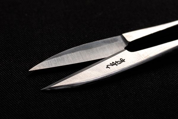 Thread Clippers - 10.5cm, Ubukeya, Includes deerskin cover