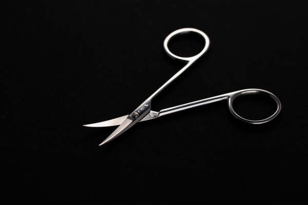 Eyebrow Scissors - 9.5cm, Stainless, rust-resistant, Ubukeya, Includes paulownia box