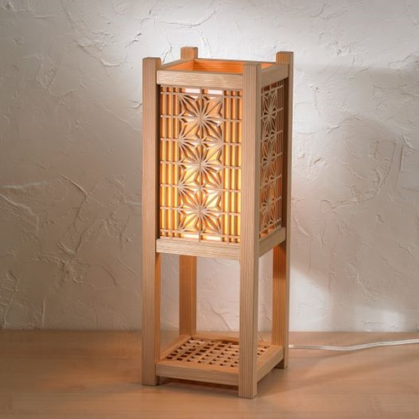 Kumiko Woodcraft Lantern (Medium), hemp leaf patterns on four sides, Akita Sugi cedar, H45×W16×D16cm