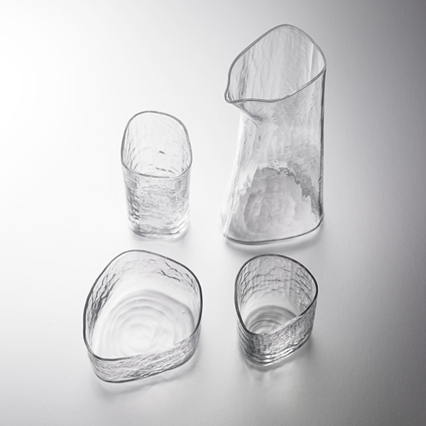Foison Sake Glass Set - art object, asymmetric, 4 piece set, tokkuri, sake cup, family, Kimoto Glass, sake, traditional craft, souvenir, gift