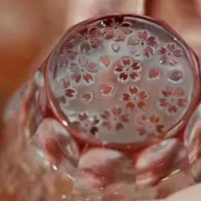 Suna-Kiriko Glassware: Sakura Saku (Blooming Sakura), Sake Glass 115ml, GLASS-LAB 